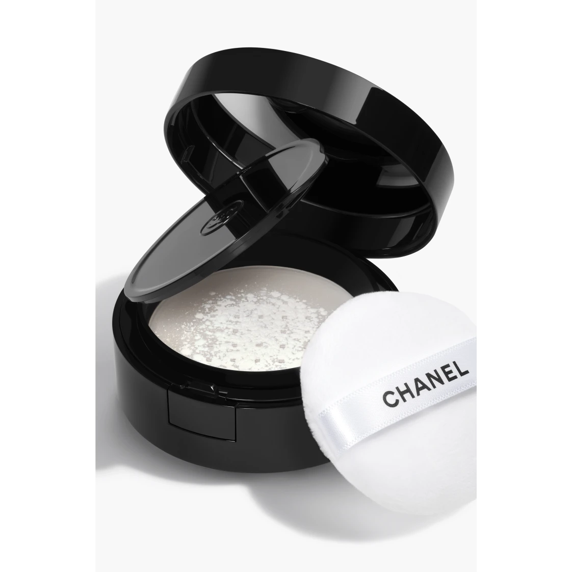 CHANEL POUDRE UNIVERSELLE LIBRE Natural Finish Loose Powder On-the-Go Format 3